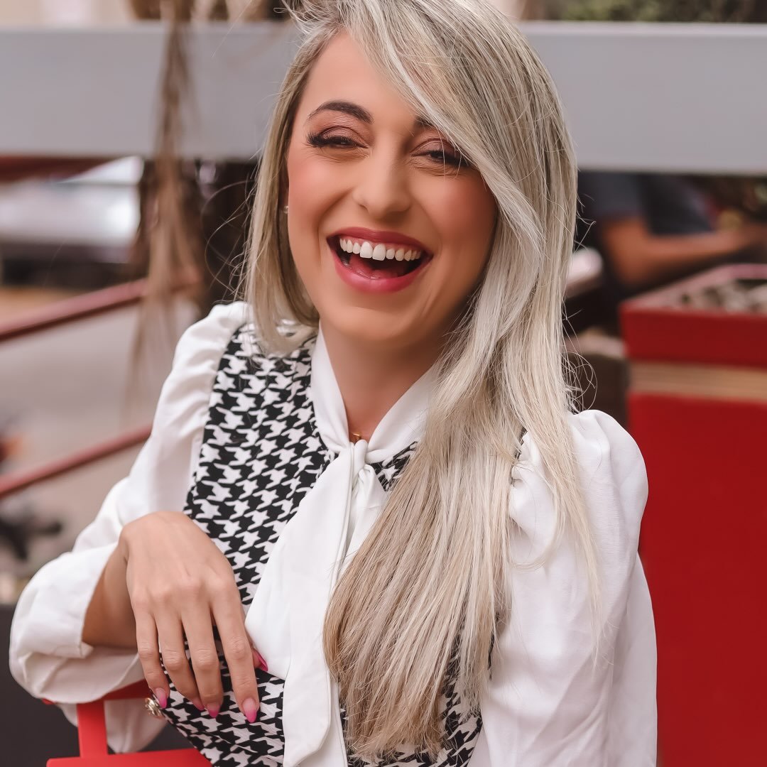 Foto do perfil @larimontees_