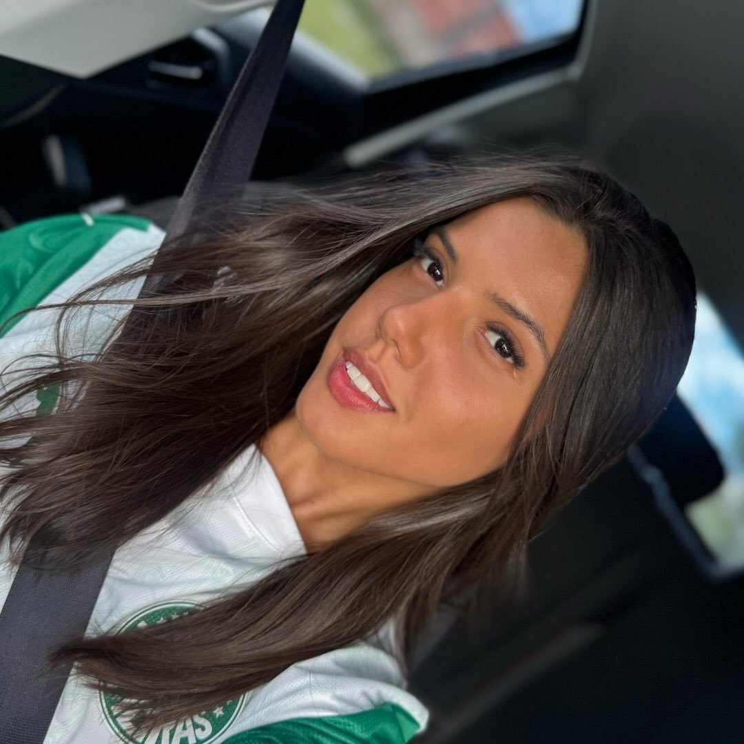 Foto do perfil @__malurs